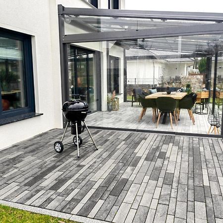 Bohnapartments Luxury Villa Berlin - 210Qm - Wintergarten - Kamin - 4 Kostenlose Parkplaetze - 6 Schlafzimmer - Neubau - Luxusausstattung Birkenwerder ภายนอก รูปภาพ